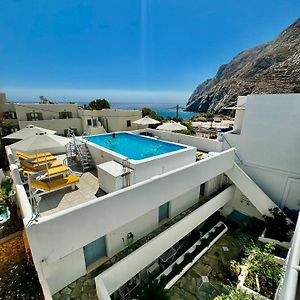 Zacharakis Studios